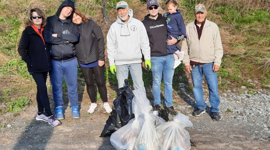 Rotarians Clean Up Along Erie Canal