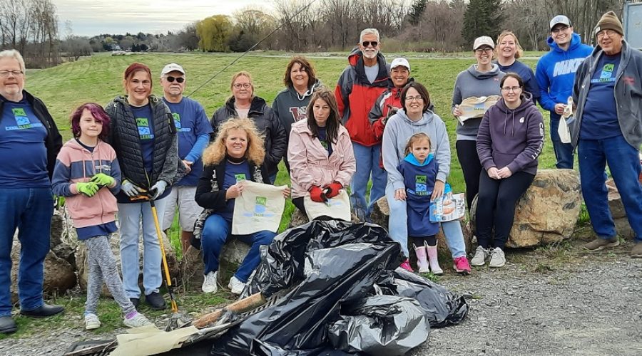 Medina Rotary Takes Part in Earth Day 2022